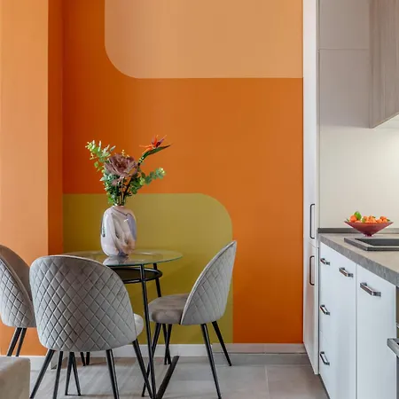 Playful & Bright 1br Near The Faculty Of Law 아파트 부쿠레슈티
