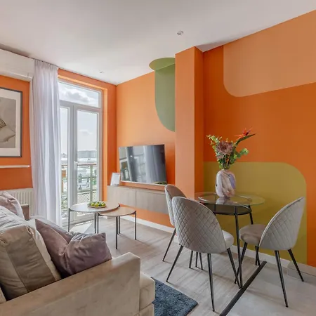 Playful & Bright 1br Near The Faculty Of Law Apartment Bucharest