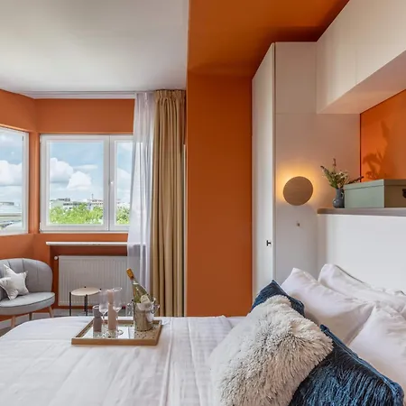 Playful & Bright 1br Near The Faculty Of Law