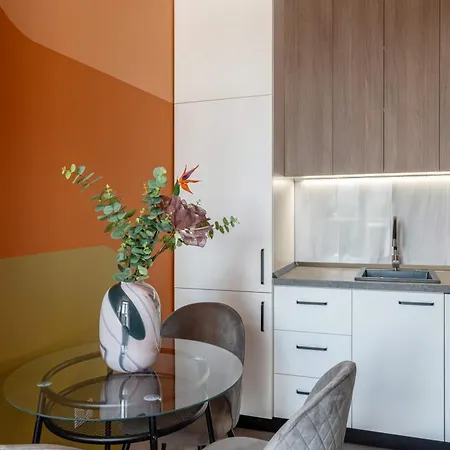 Playful & Bright 1br Near The Faculty Of Law * Bucharest