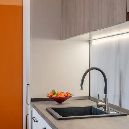 Playful & Bright 1br Near The Faculty Of Law * Bucharest