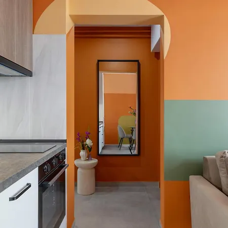 Playful & Bright 1br Near The Faculty Of Law Bucharest