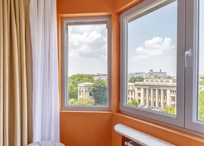 Playful & Bright 1br Near The Faculty Of Law