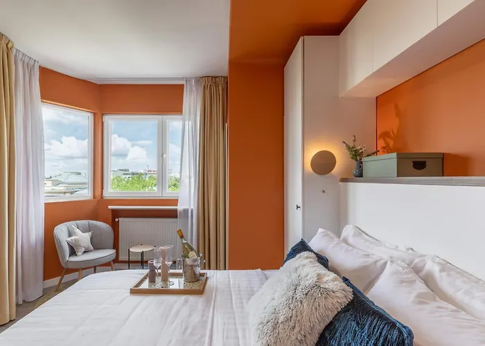 Playful & Bright 1br Near The Faculty Of Law