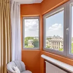 Playful & Bright 1br Near The Faculty Of Law